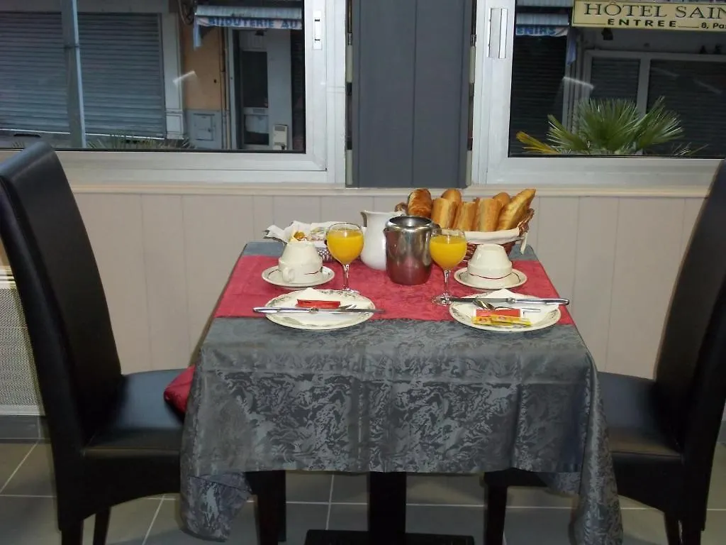 **  Hotel La Coupole Lourdes France