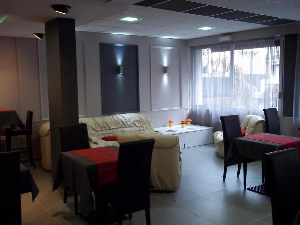 Hotel La Coupole Lourdes 2*,  France